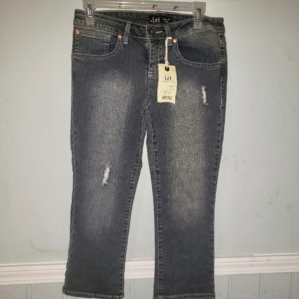Lei * NWT * Cropped Jeans * Juniors size 9 Regular